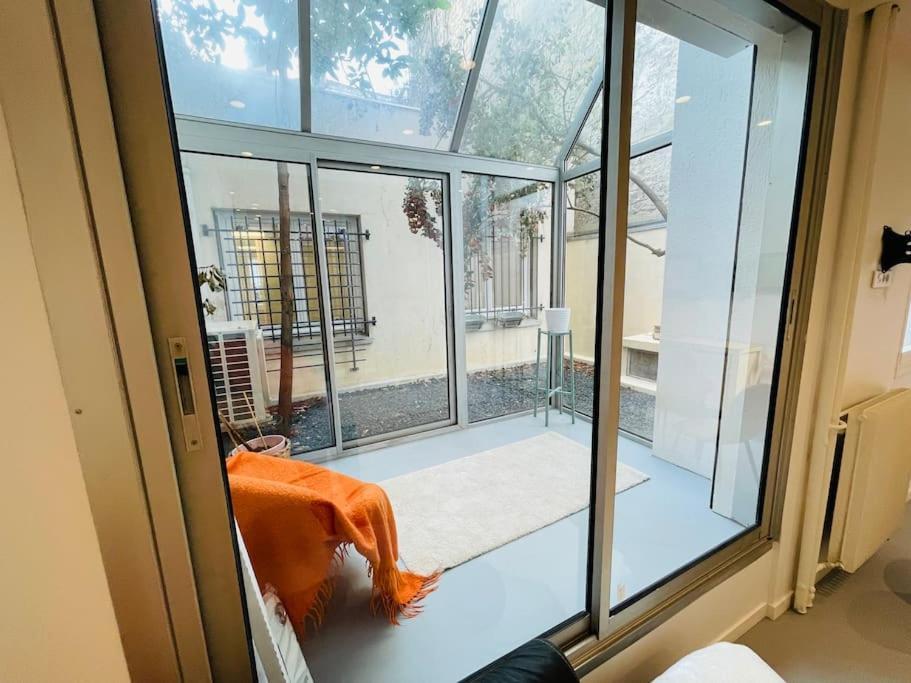 6 Pieces / 5 / Calme / Rdc Appartement Parijs